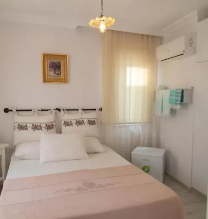 Nil House