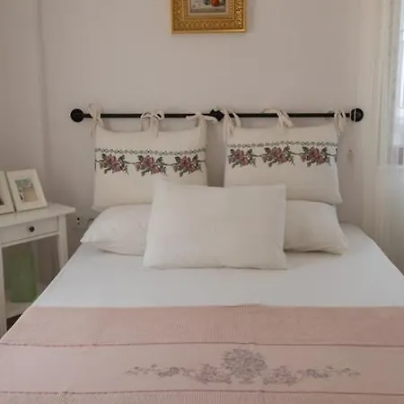 Nil House Bed & Breakfast *